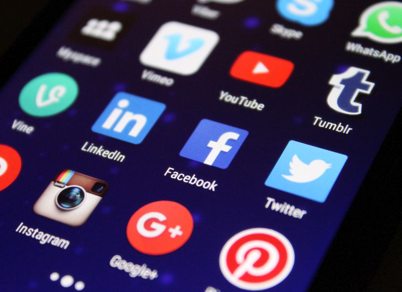 Gestão de redes sociais para empresas de SaaS, ERP e sistemas de gestão