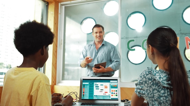 conteúdo educativo B2B - ilustra├º├úo 3