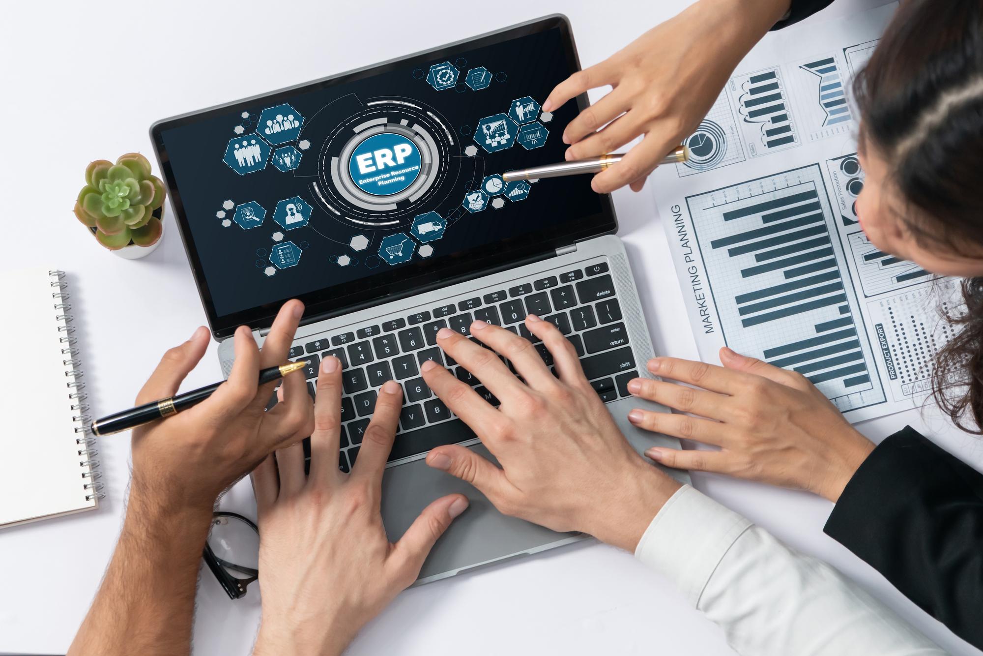parametrização vs customização ERP