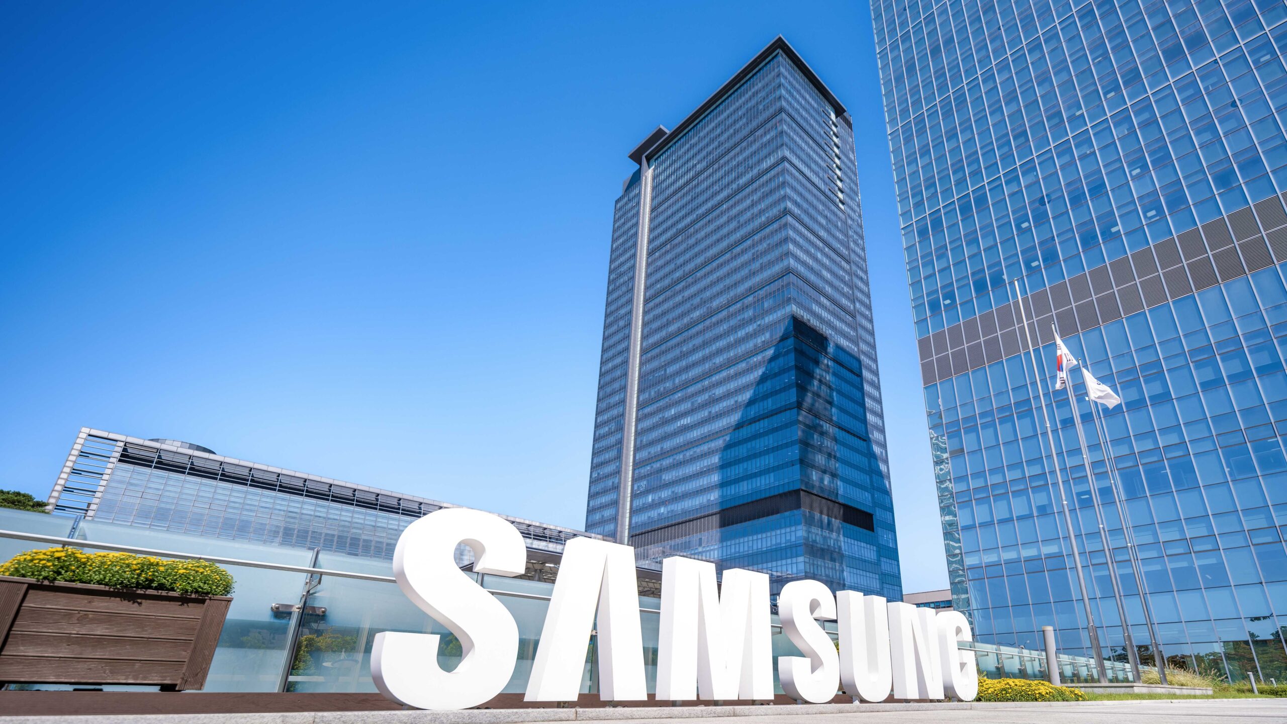 samsung reverses years long ban