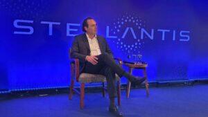 ceo global stellantis faz alerta