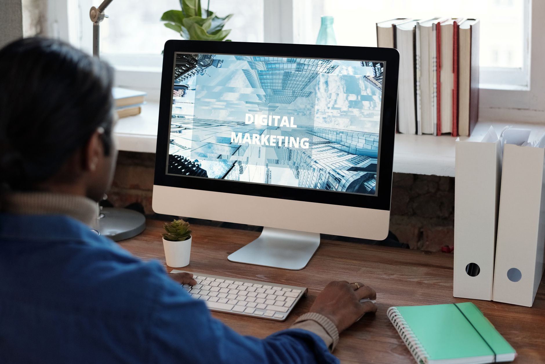 comparação entre SEO e marketing de conteúdo para tecnologia