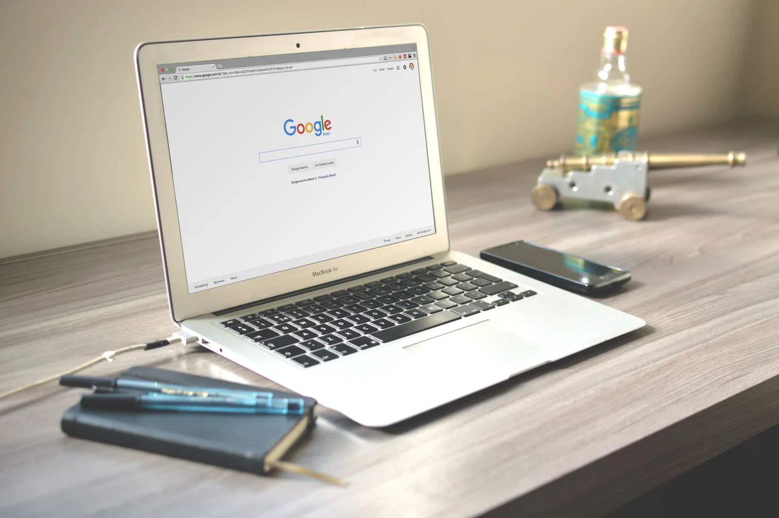 GEO vs SEO: Estratégias para Tecnologia