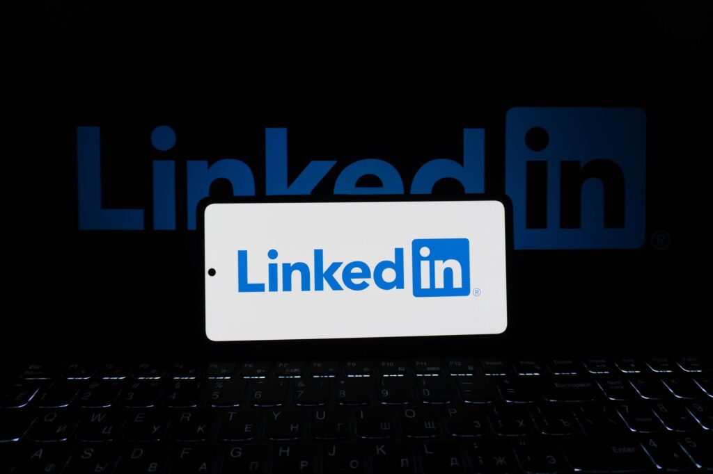 como fazer anúncios no LinkedIn para B2B